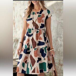 Boho Abstract Print Tiered Midi Dress in Cream, Navy & Green Size M
